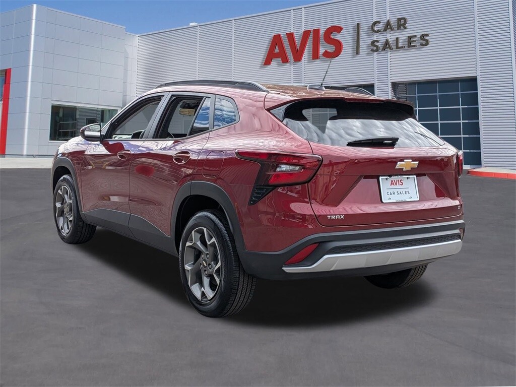 Thumbnail: 2025 Chevrolet Trax - 9