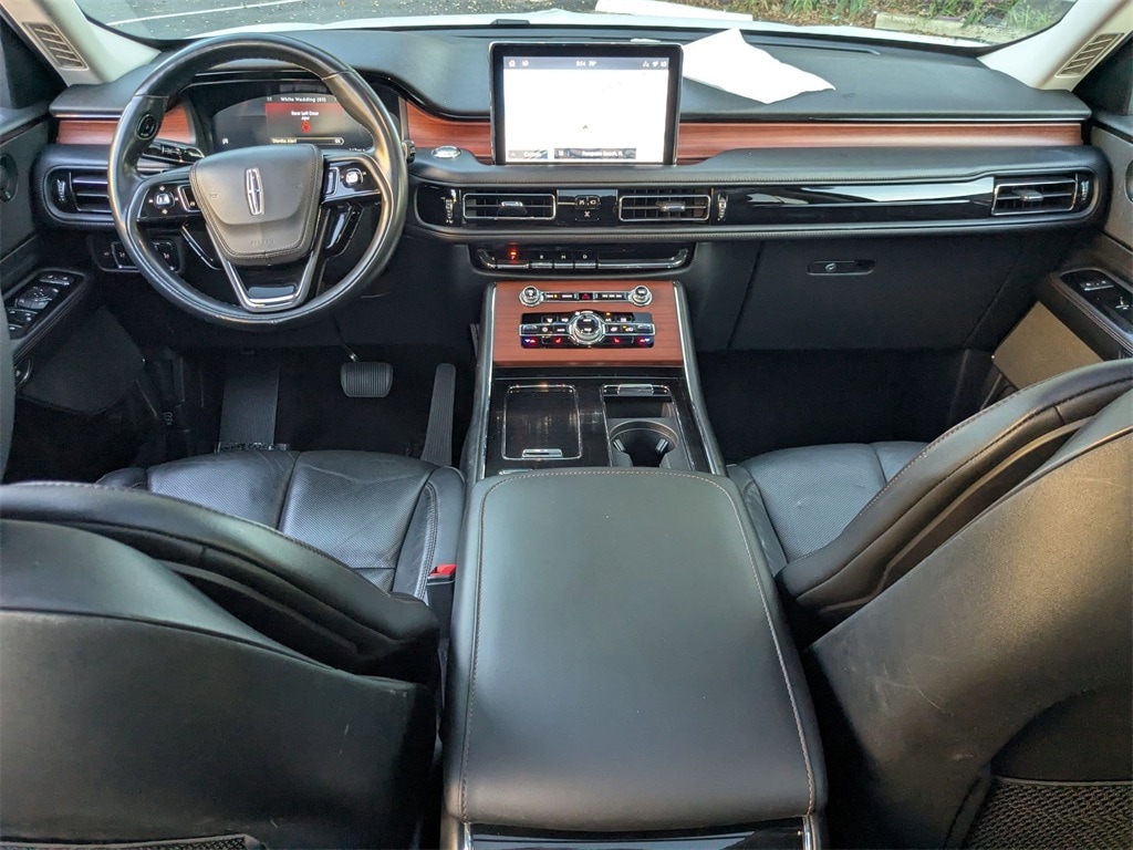 Thumbnail: 2023 Lincoln Aviator - 29