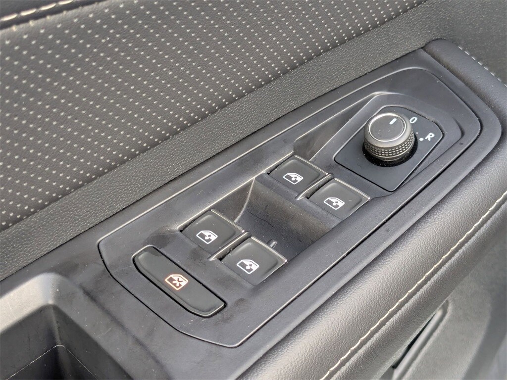 Thumbnail: 2025 Volkswagen Atlas - 12