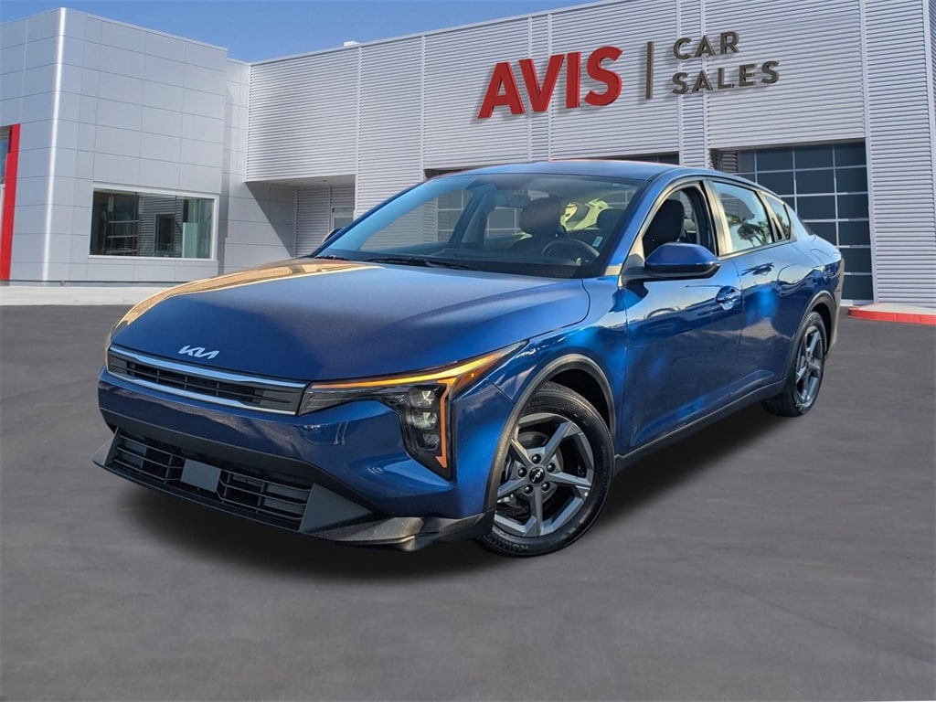 2025 Kia K4 LXS