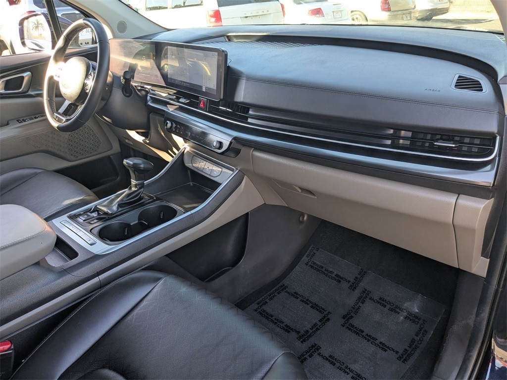 Thumbnail: 2025 Kia Carnival - 32