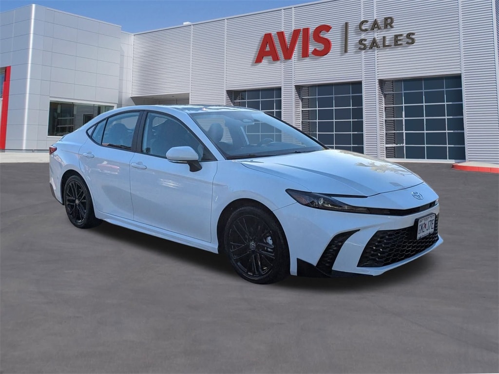 Thumbnail: 2025 Toyota Camry - 3