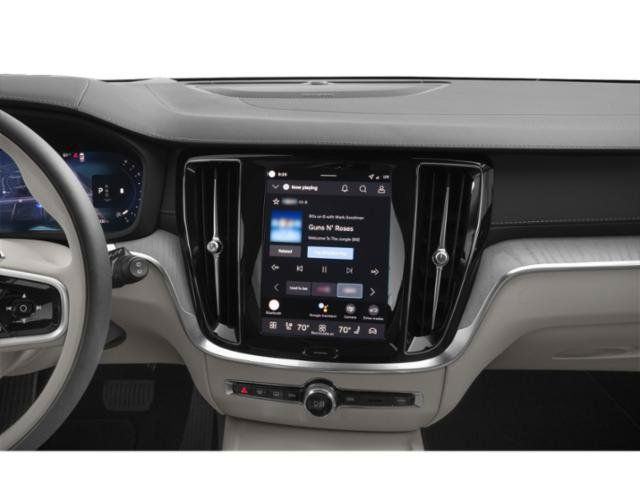 Thumbnail: 2025 Volvo S60 - 9