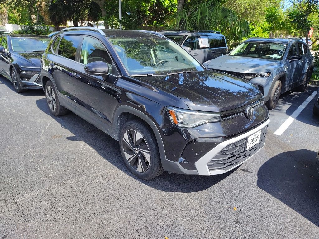 Thumbnail: 2025 Volkswagen Taos - 4