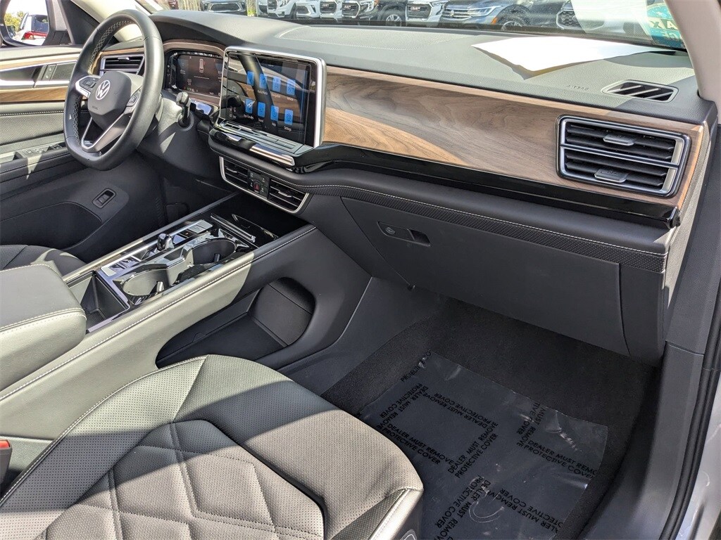 Thumbnail: 2025 Volkswagen Atlas - 31