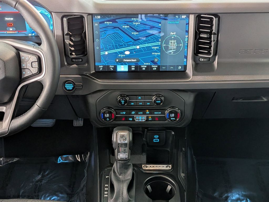 Thumbnail: 2025 Ford Bronco - 17