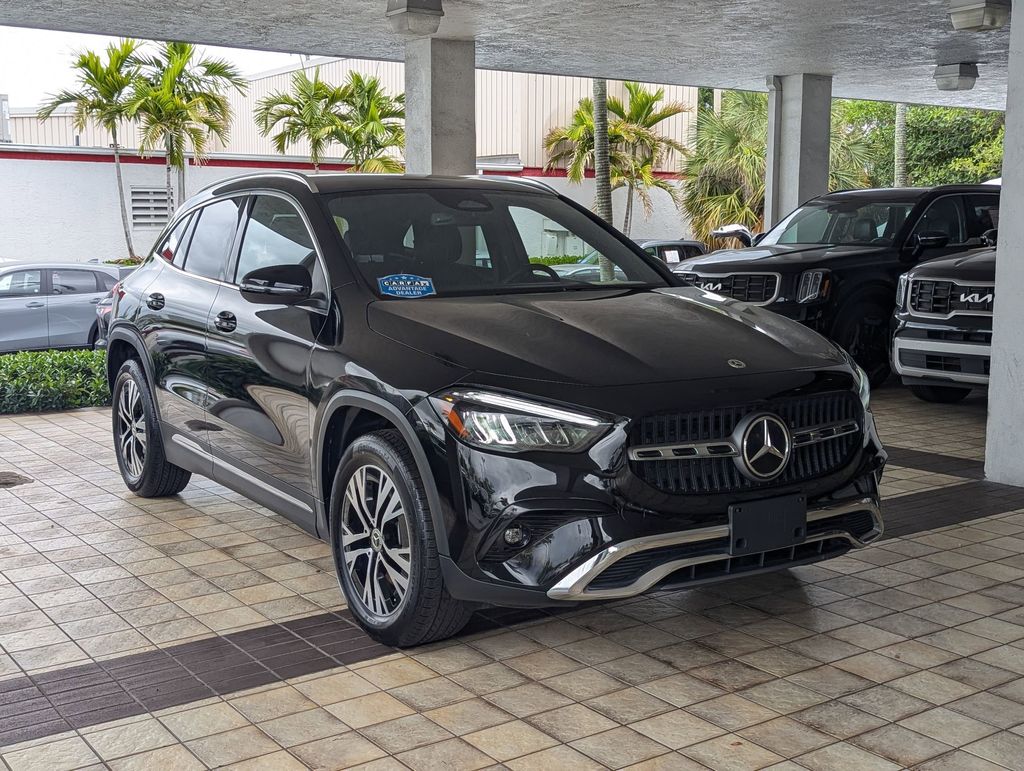 Thumbnail: 2025 Mercedes-Benz GLA - 3