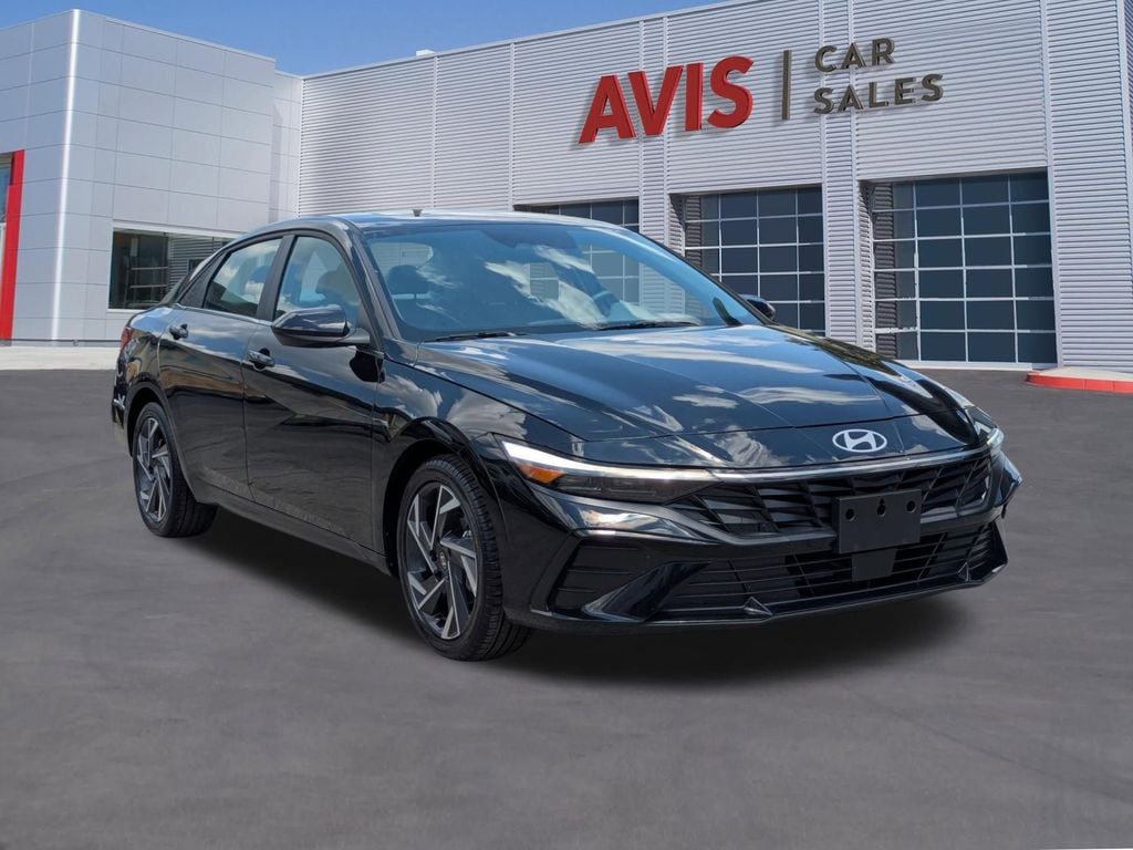 Thumbnail: 2025 Hyundai Elantra - 3