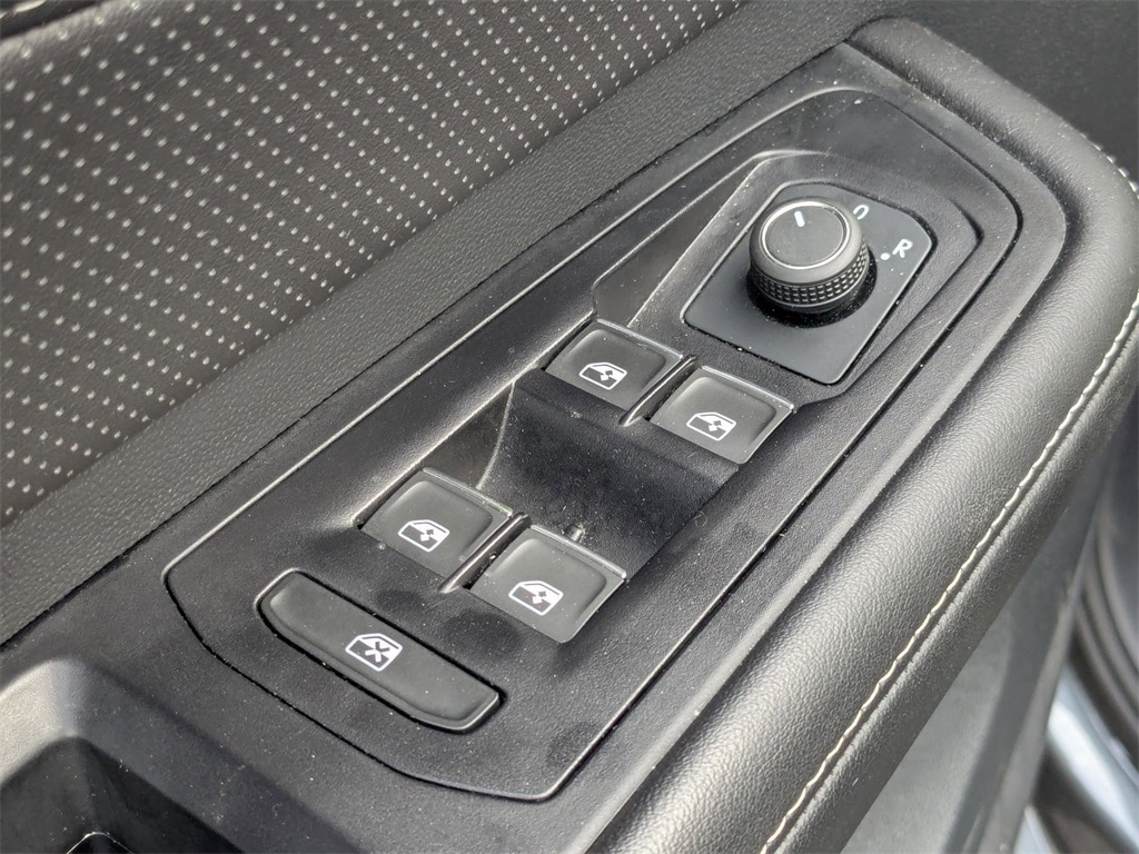 Thumbnail: 2025 Volkswagen Atlas - 15