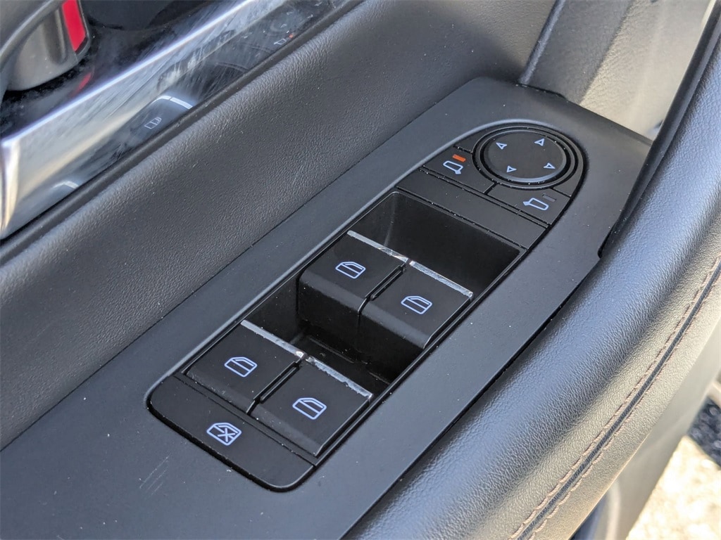 Thumbnail: 2025 Mazda CX-90 - 15