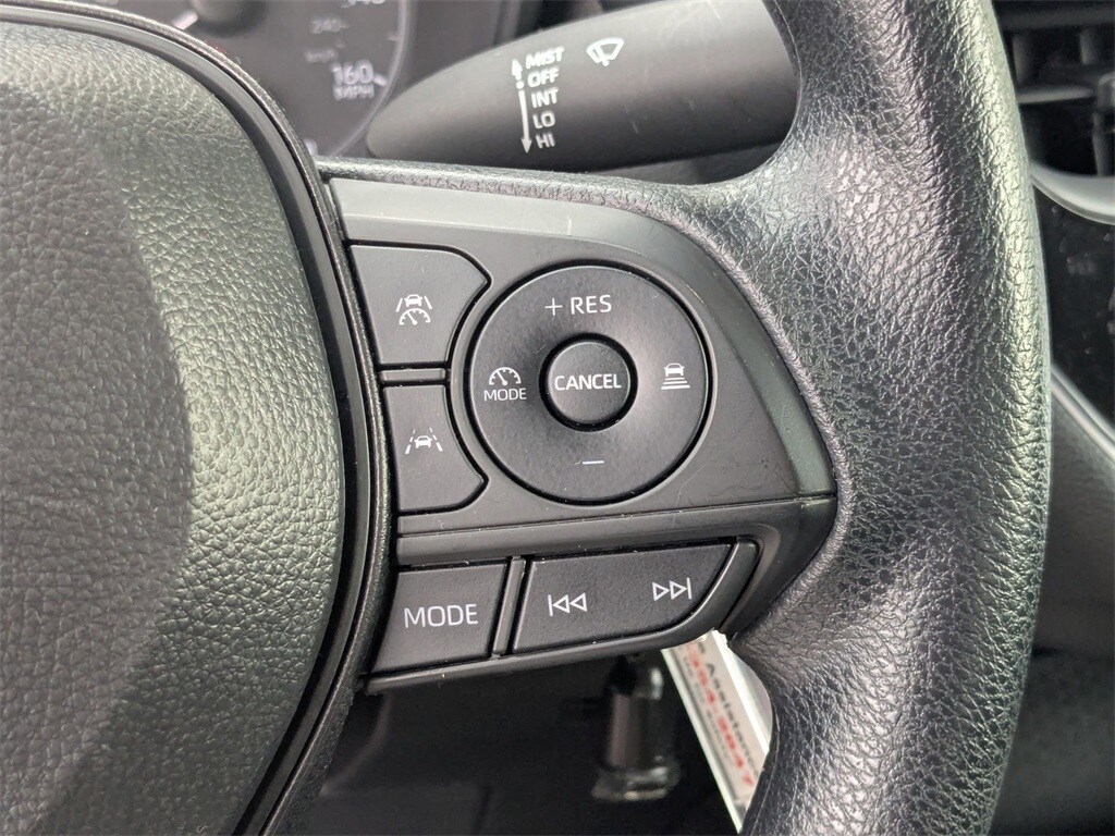 Thumbnail: 2025 Toyota Corolla - 26