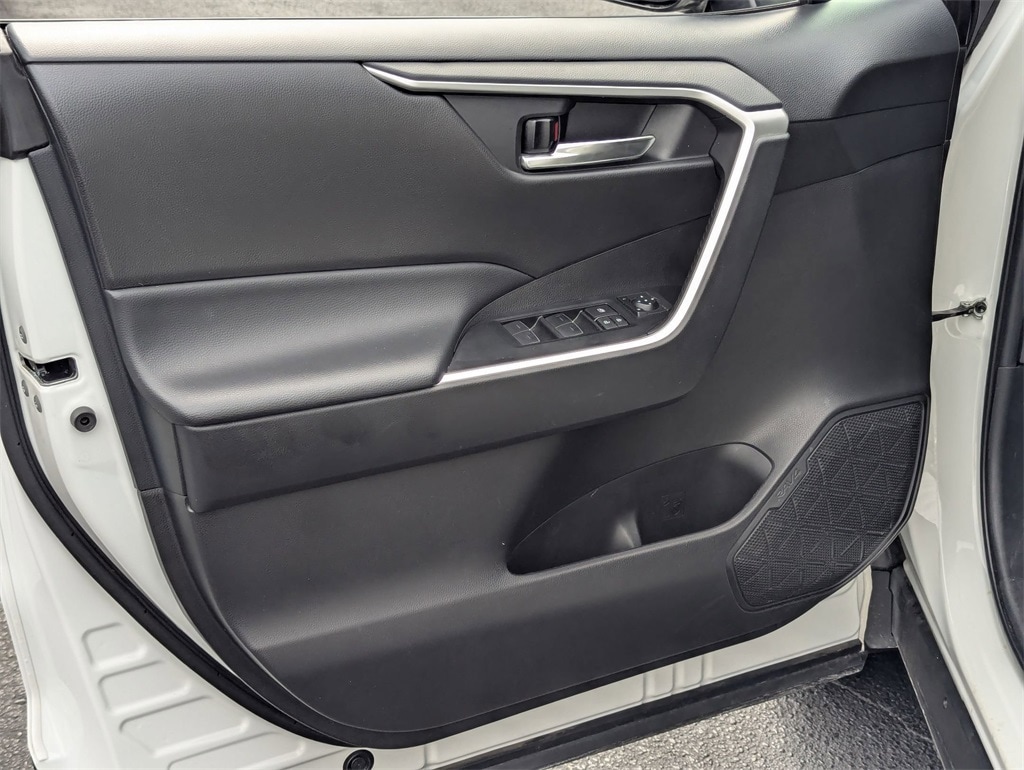 Thumbnail: 2024 Toyota RAV4 - 11