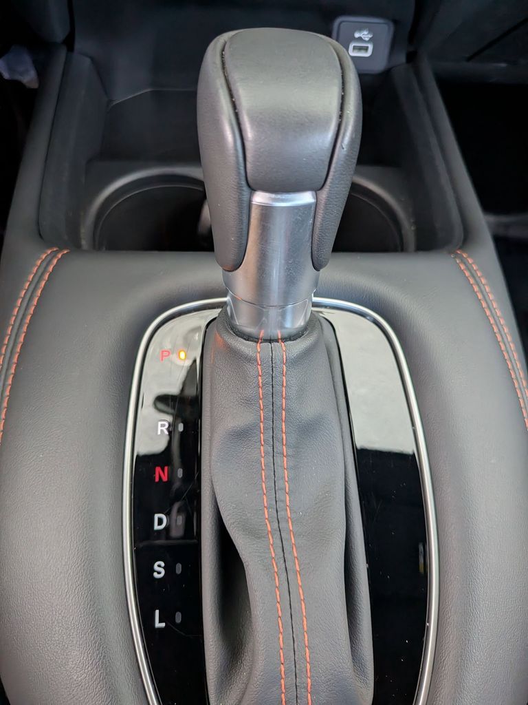 Thumbnail: 2025 Honda HR-V - 17