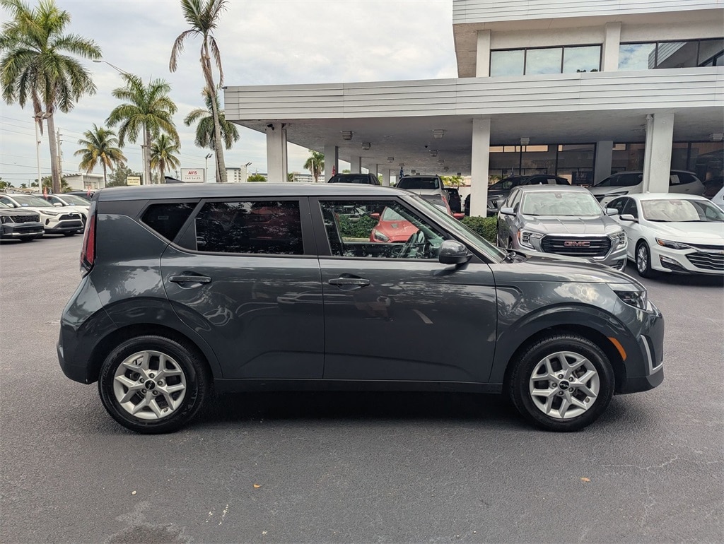 Thumbnail: 2024 Kia Soul - 4