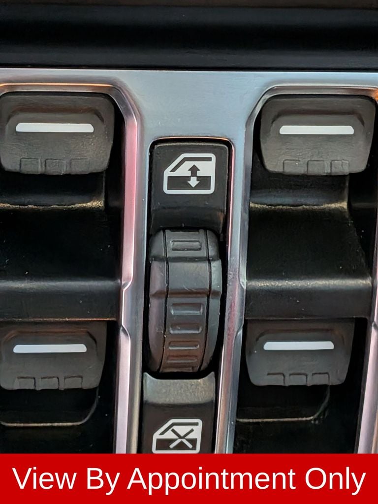 Thumbnail: 2025 Jeep Wrangler - 15