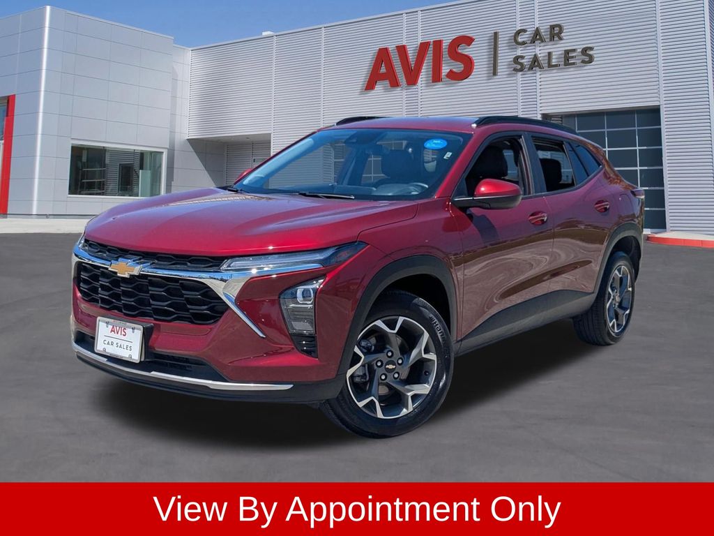 2025 Chevrolet Trax LT's photo