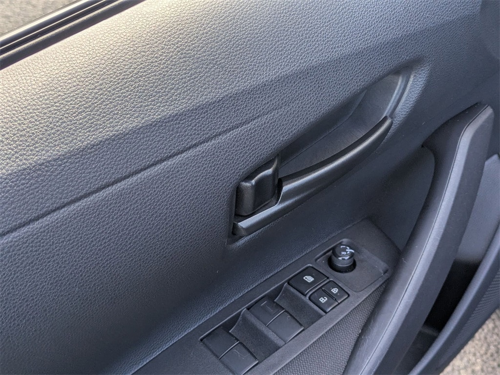 Thumbnail: 2025 Toyota Corolla - 22