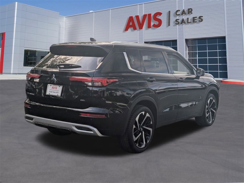 Thumbnail: 2024 Mitsubishi Outlander - 6