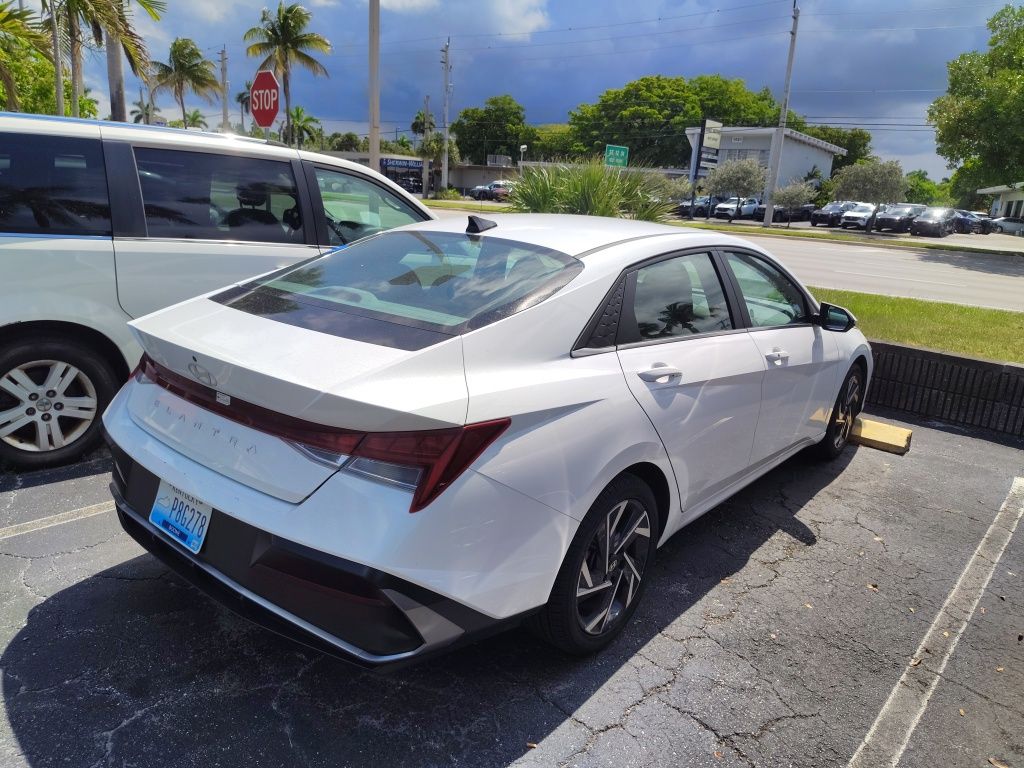 Thumbnail: 2025 Hyundai Elantra - 8