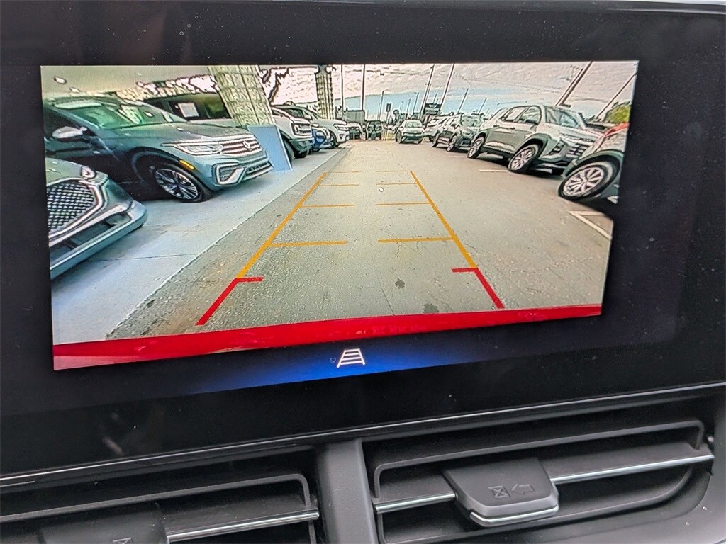 Thumbnail: 2025 Chevrolet Trax - 17