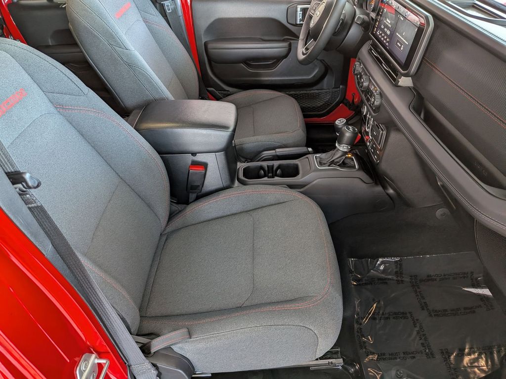 Thumbnail: 2025 Jeep Wrangler - 30