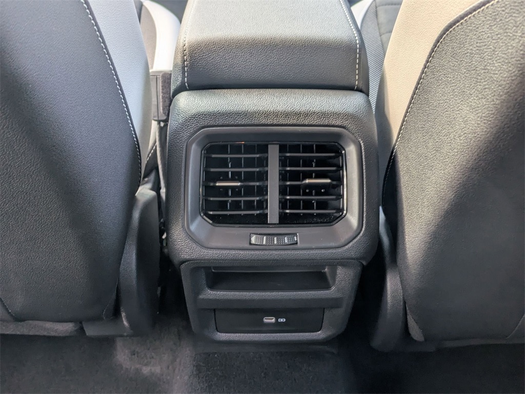 Thumbnail: 2025 Volkswagen Taos - 24