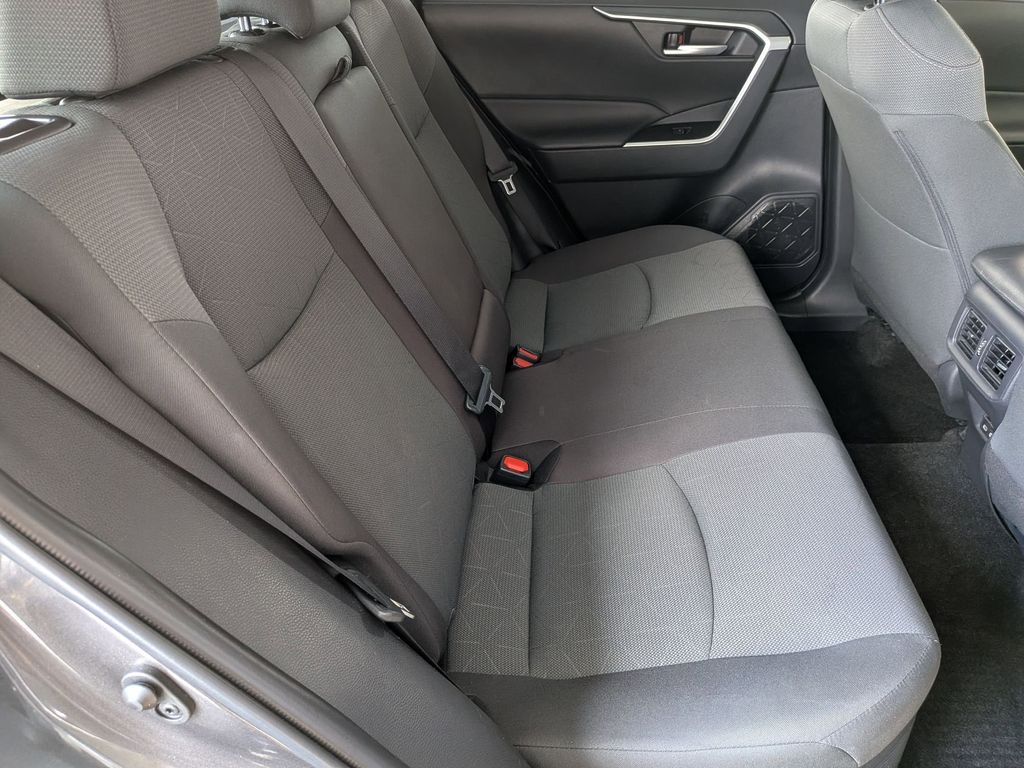 Thumbnail: 2025 Toyota RAV4 - 29