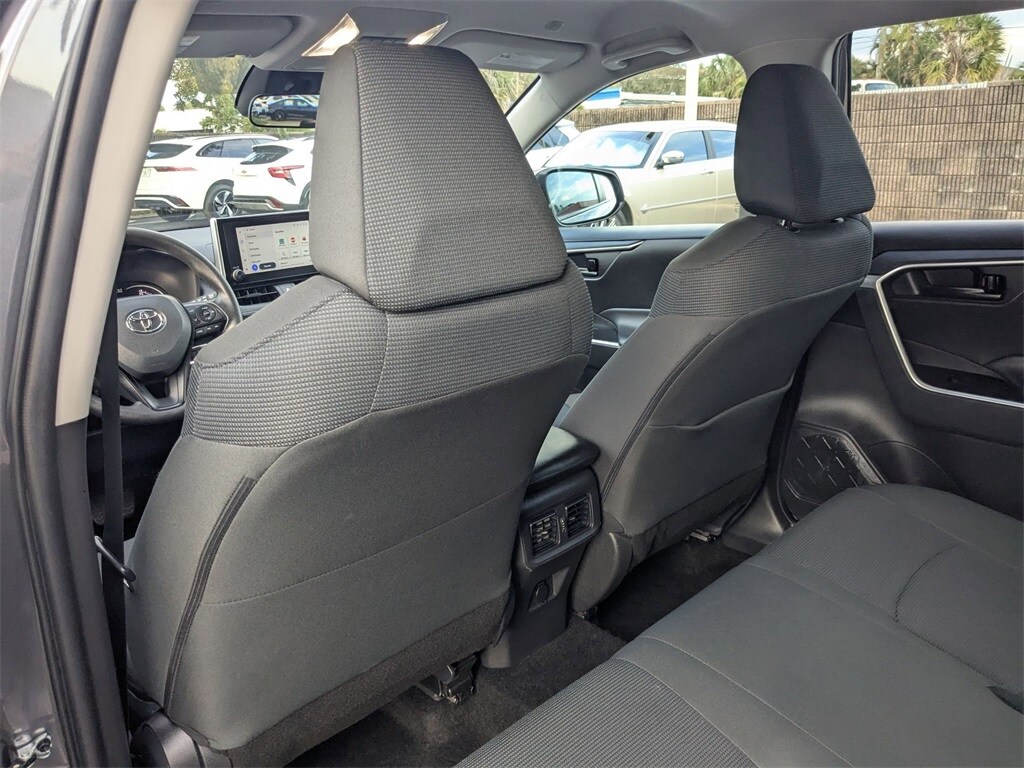 Thumbnail: 2025 Toyota RAV4 - 22