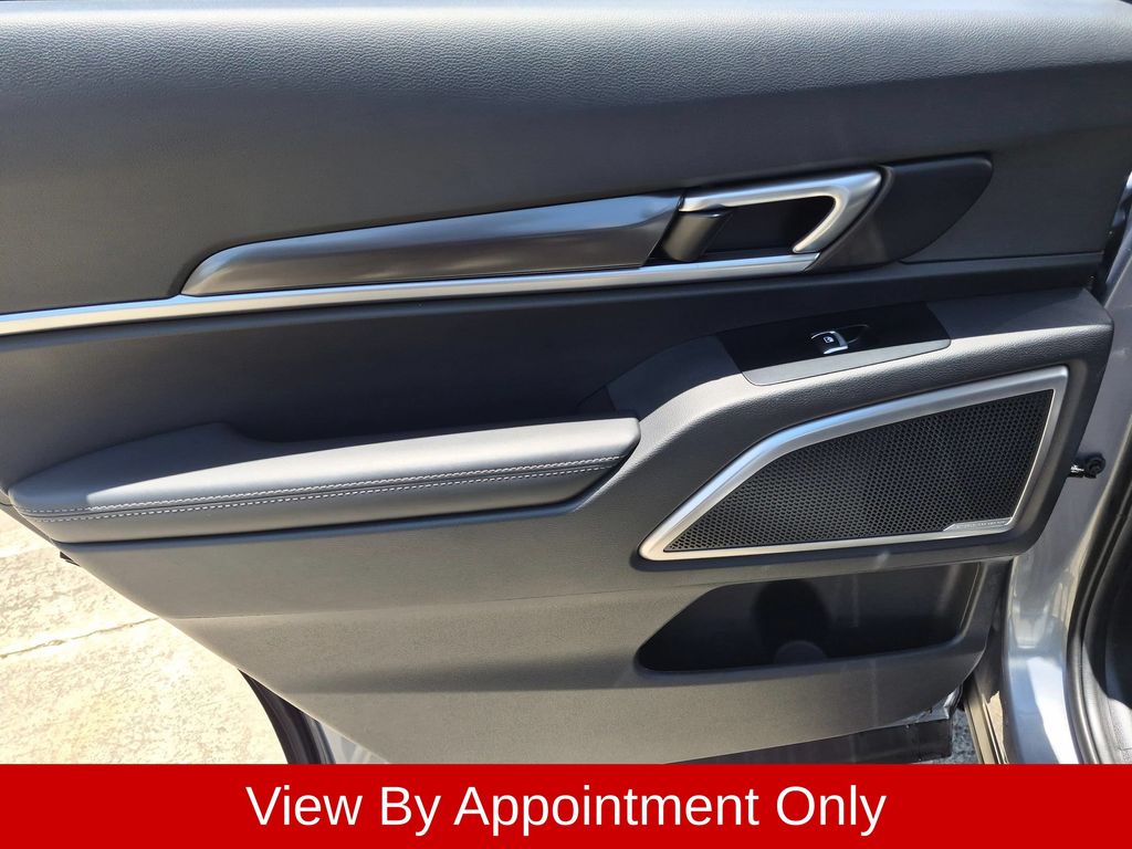 2025 Kia Telluride S - Photo 27
