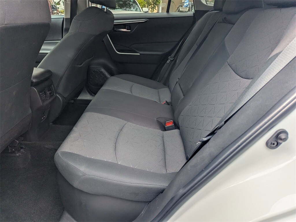 Thumbnail: 2024 Toyota RAV4 - 23