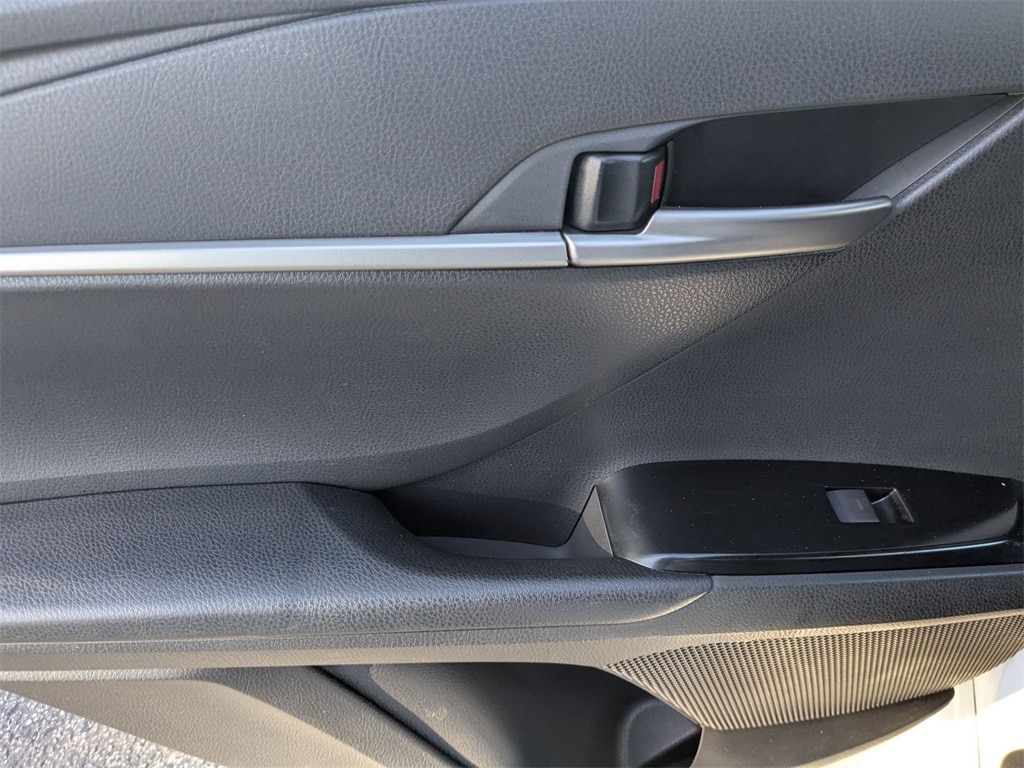 Thumbnail: 2025 Toyota Camry - 23