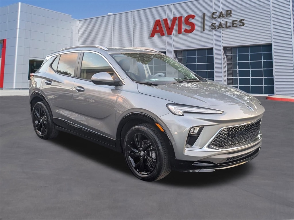 2024 Buick Encore GX Sport Touring photo 3