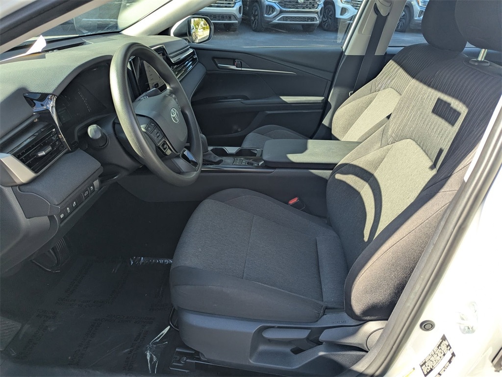 Thumbnail: 2025 Toyota Camry - 22