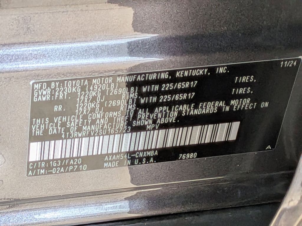 Thumbnail: 2025 Toyota RAV4 - 34