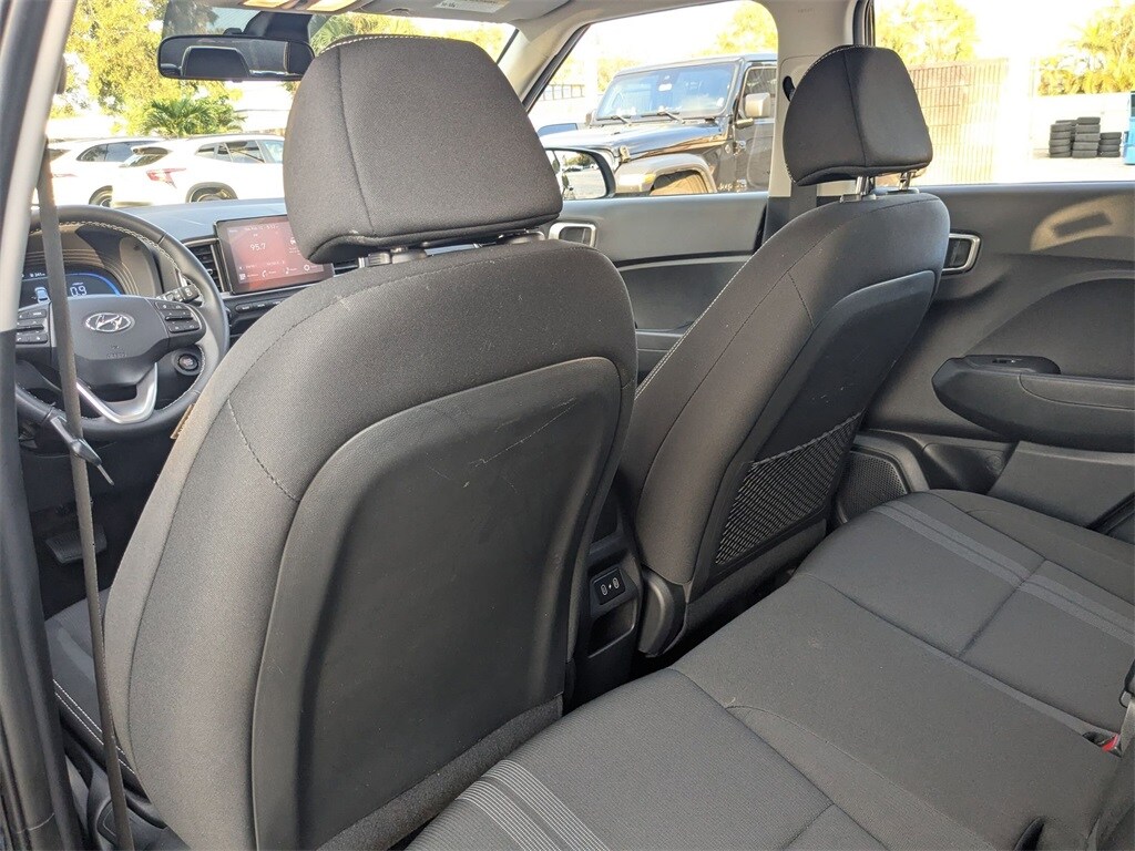 Thumbnail: 2025 Hyundai Venue - 23