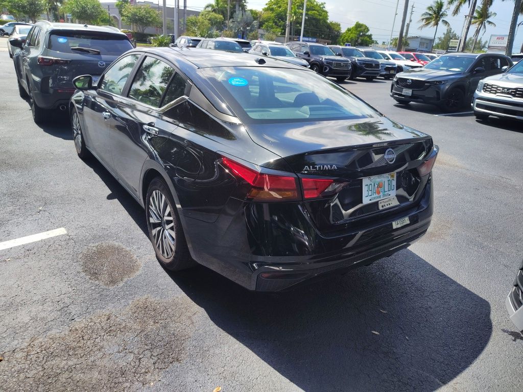 Thumbnail: 2025 Nissan Altima - 7