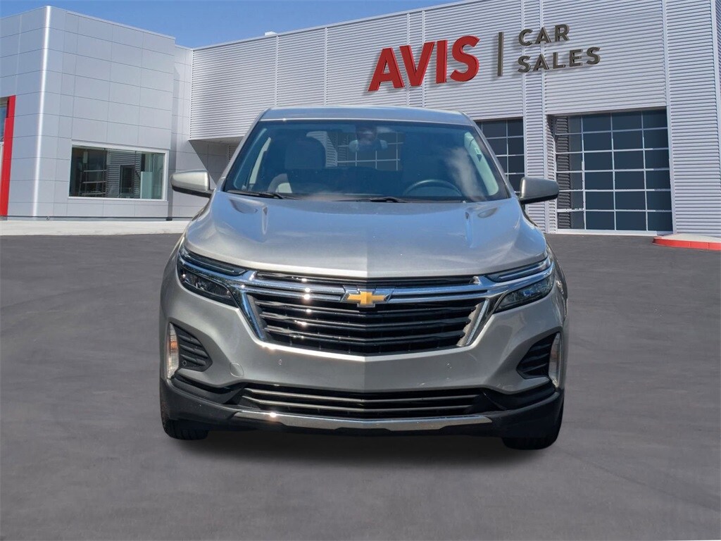 2024 Chevrolet Equinox photo 2