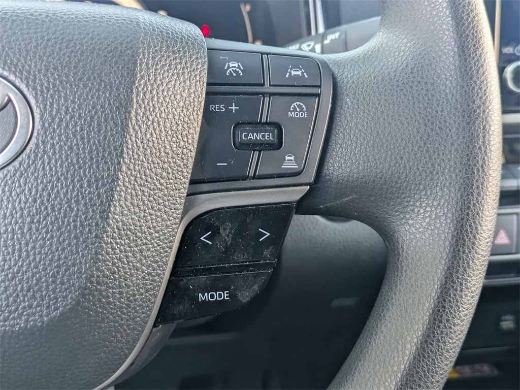 Thumbnail: 2025 Toyota Camry - 12