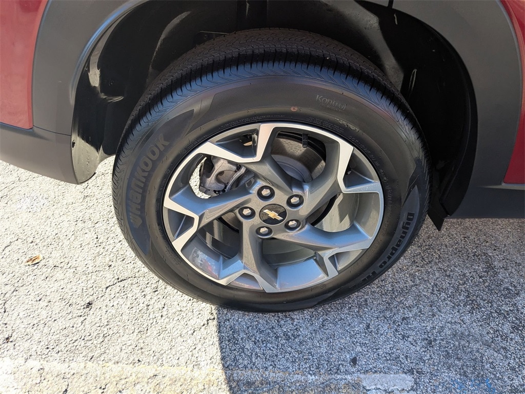 Thumbnail: 2025 Chevrolet Trax - 29