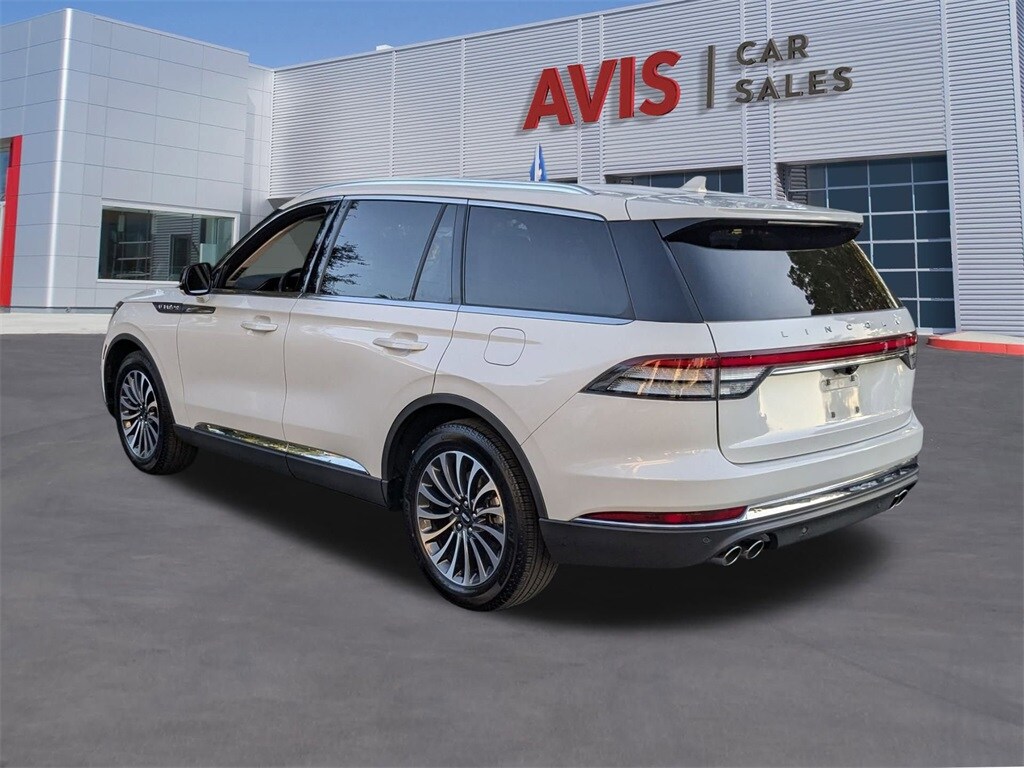 Thumbnail: 2023 Lincoln Aviator - 10