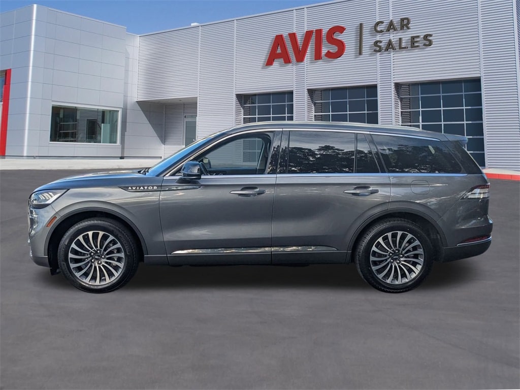 Thumbnail: 2023 Lincoln Aviator - 11