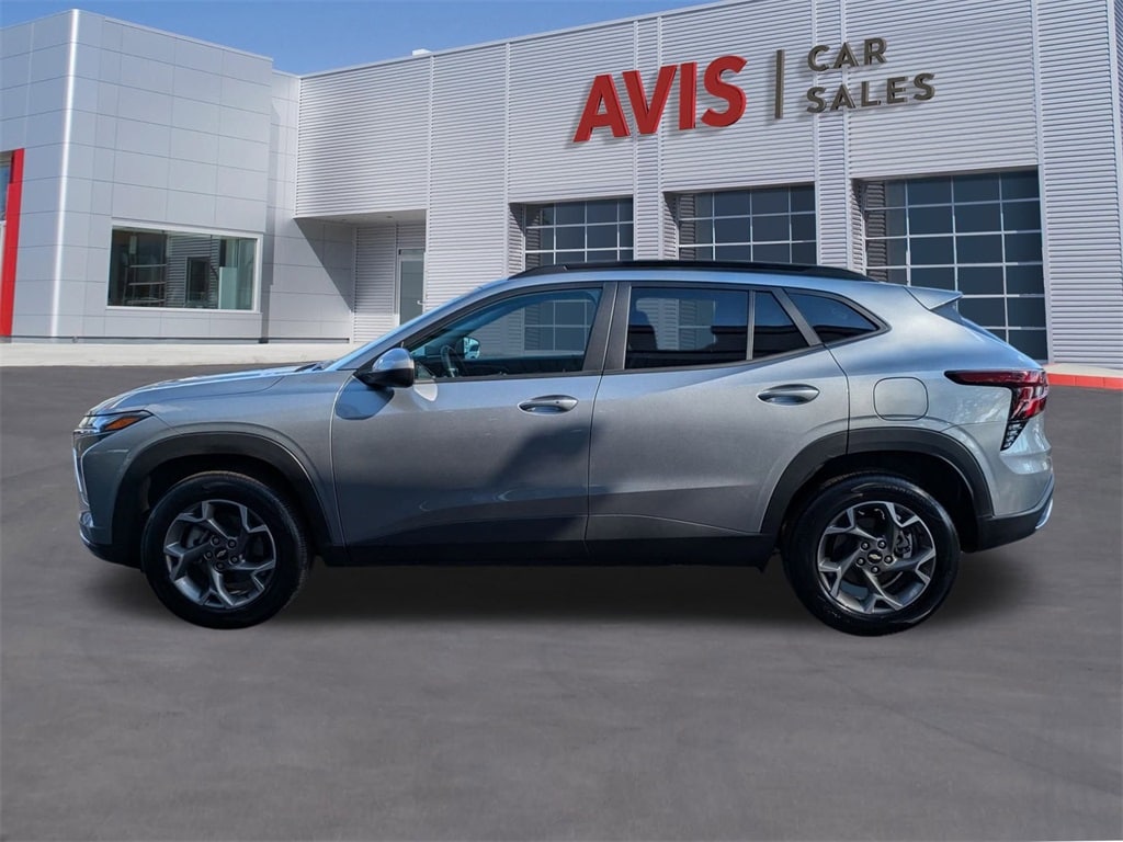 Thumbnail: 2025 Chevrolet Trax - 10