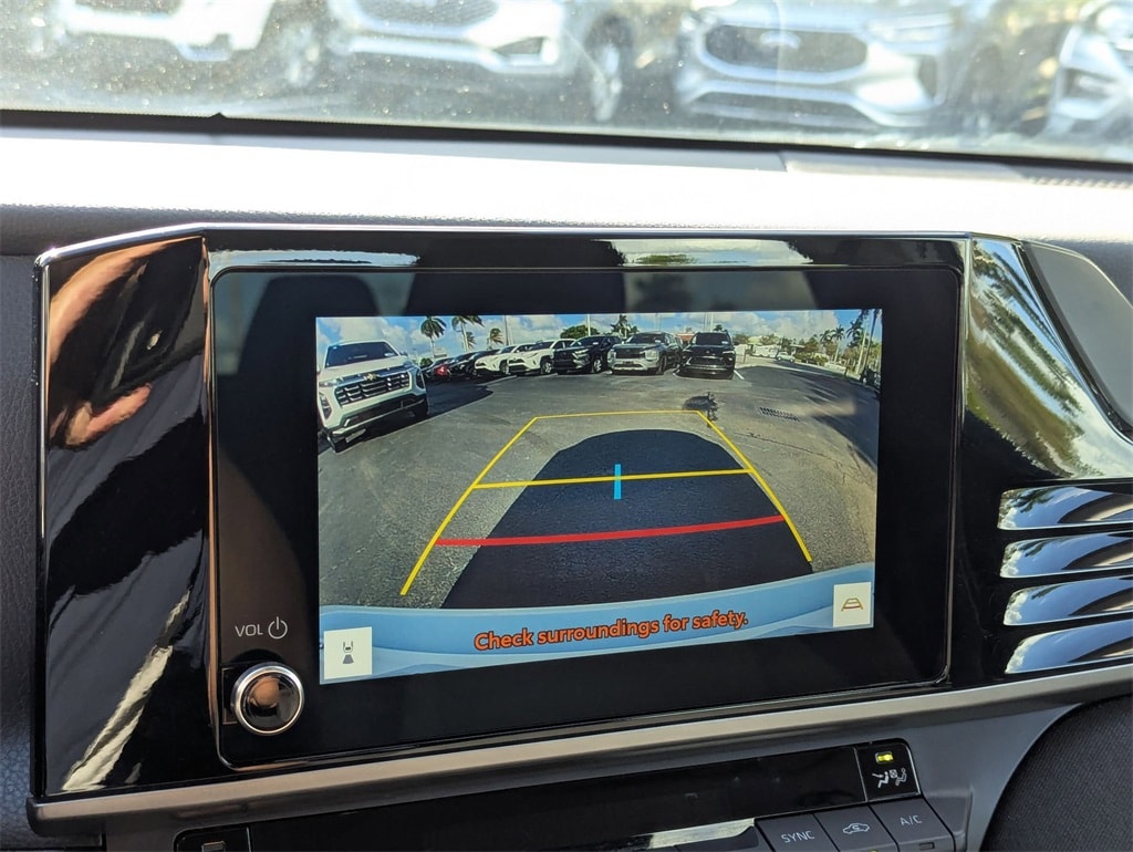 Thumbnail: 2025 Toyota Camry - 21