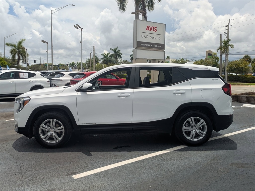 Thumbnail: 2024 GMC Terrain - 10