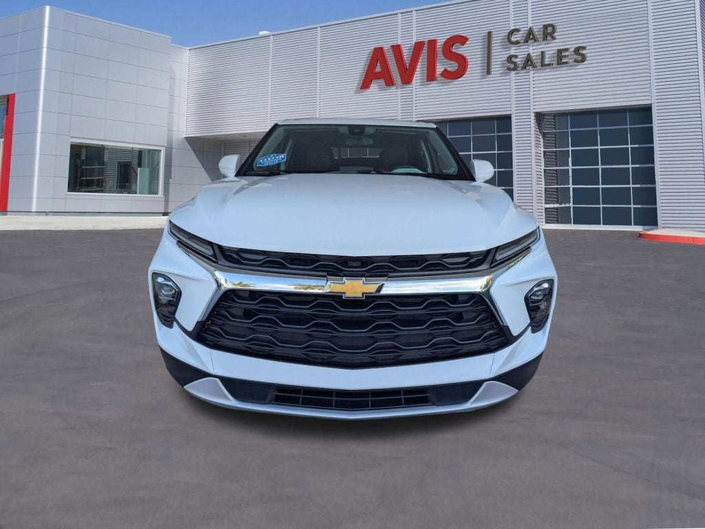 Thumbnail: 2025 Chevrolet Blazer - 2