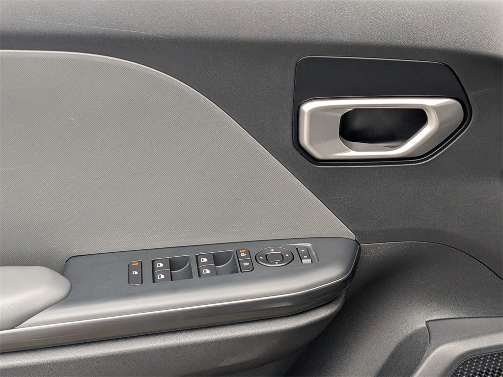 Thumbnail: 2025 Kia K4 - 14