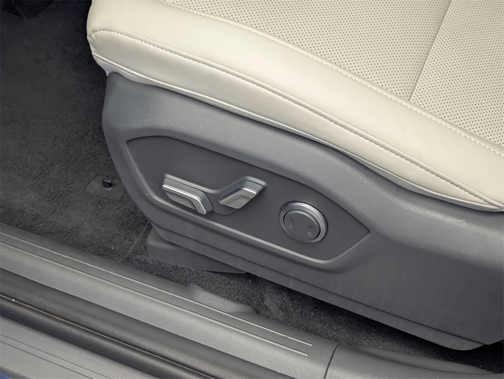 Thumbnail: 2025 Hyundai Santa Fe - 15