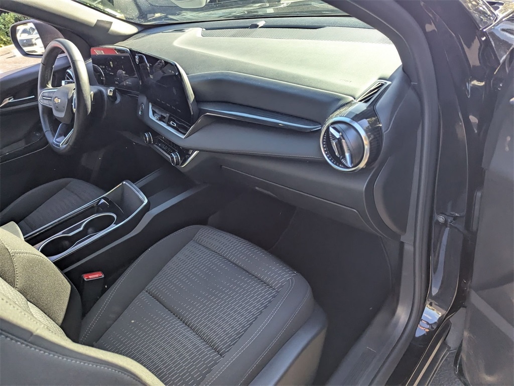 Thumbnail: 2025 Chevrolet Equinox - 29