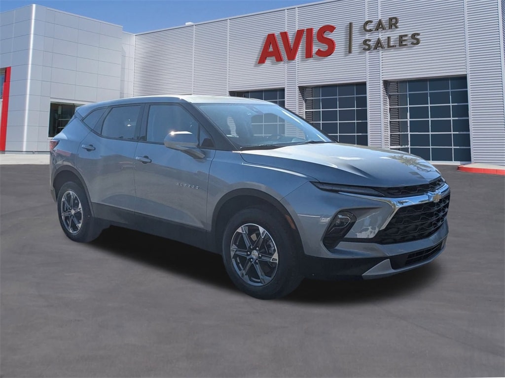 Thumbnail: 2025 Chevrolet Blazer - 3