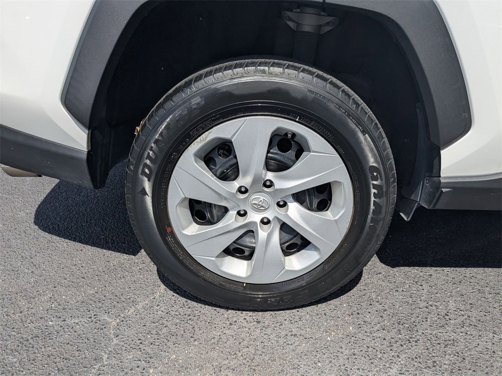 Thumbnail: 2023 Toyota RAV4 - 32